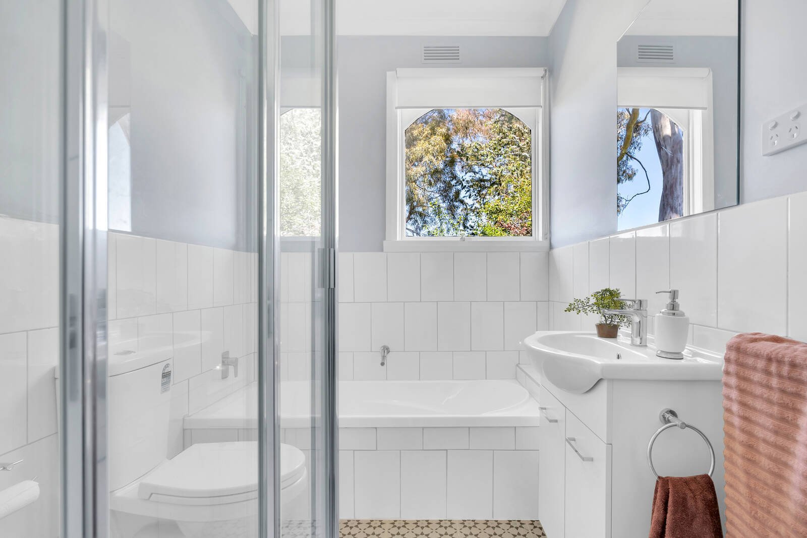 Real Estate and Property in 140 Govans Lane, New Gisborne, VIC