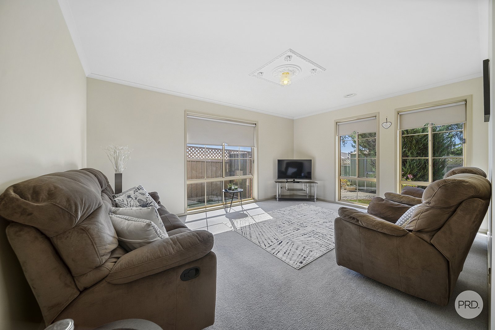 1/40 John Street KANGAROO FLAT 2