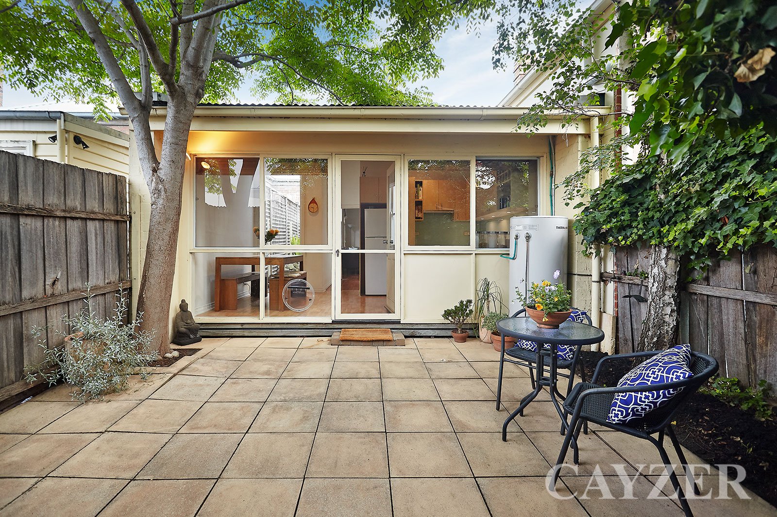 Gallery: 140 Nott Street