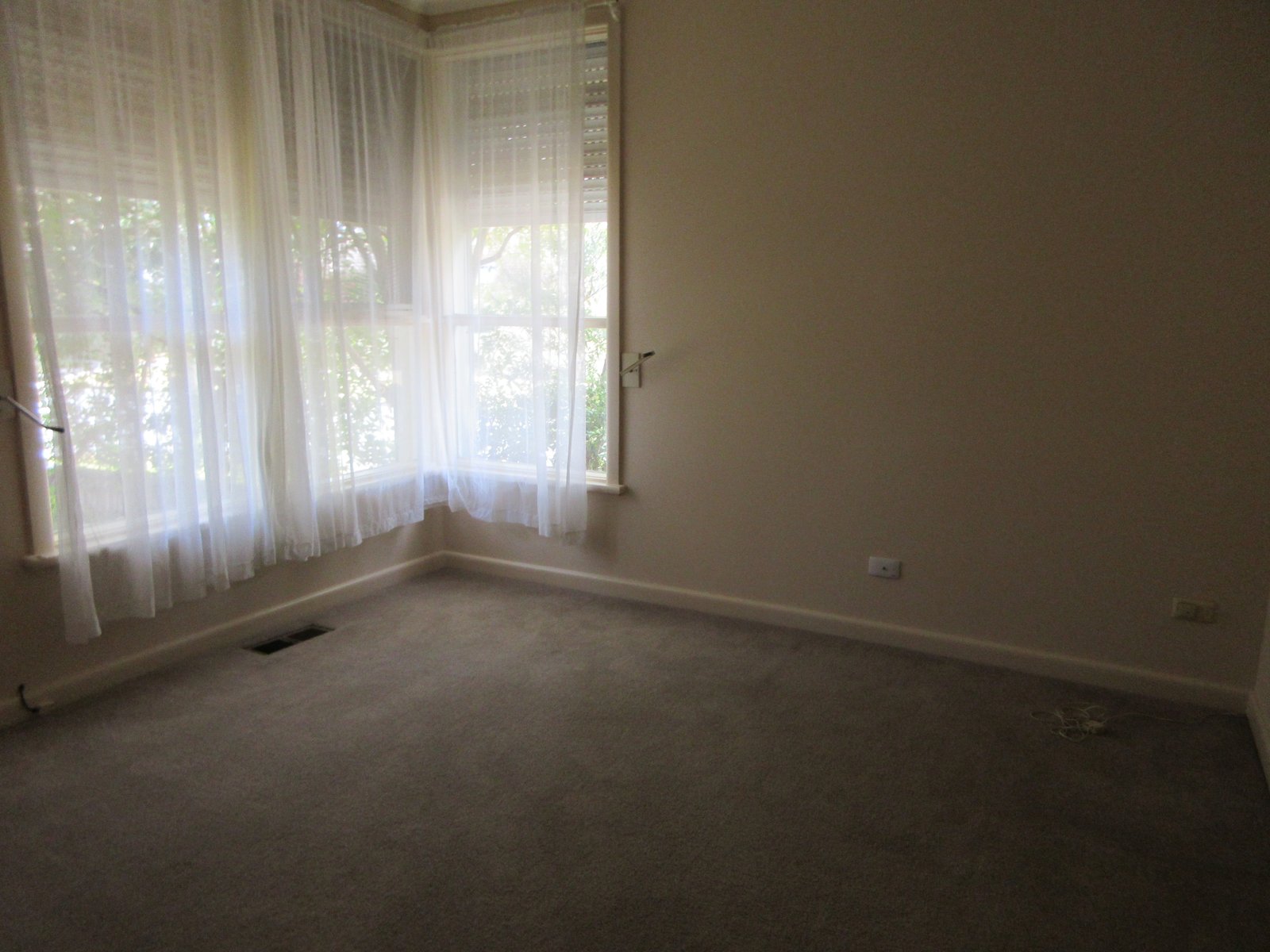 Gallery: 1/40 Prince Edward Avenue