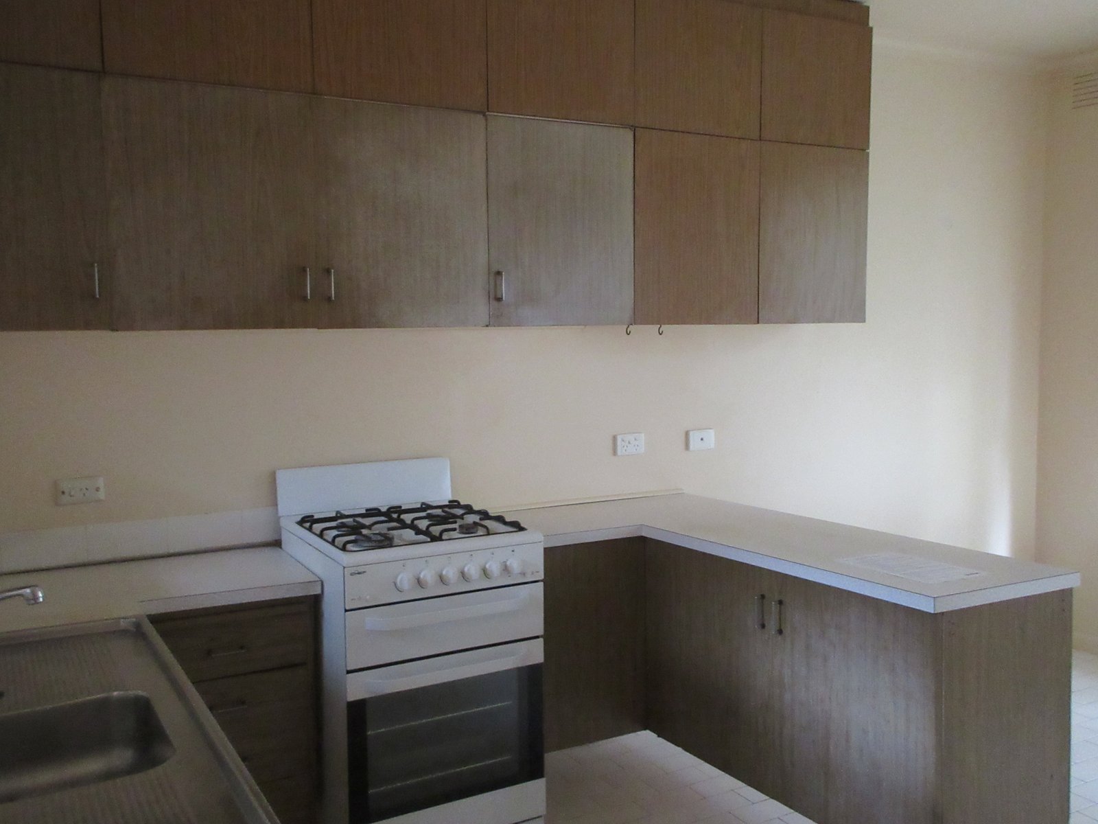 Gallery: 1/40 Prince Edward Avenue