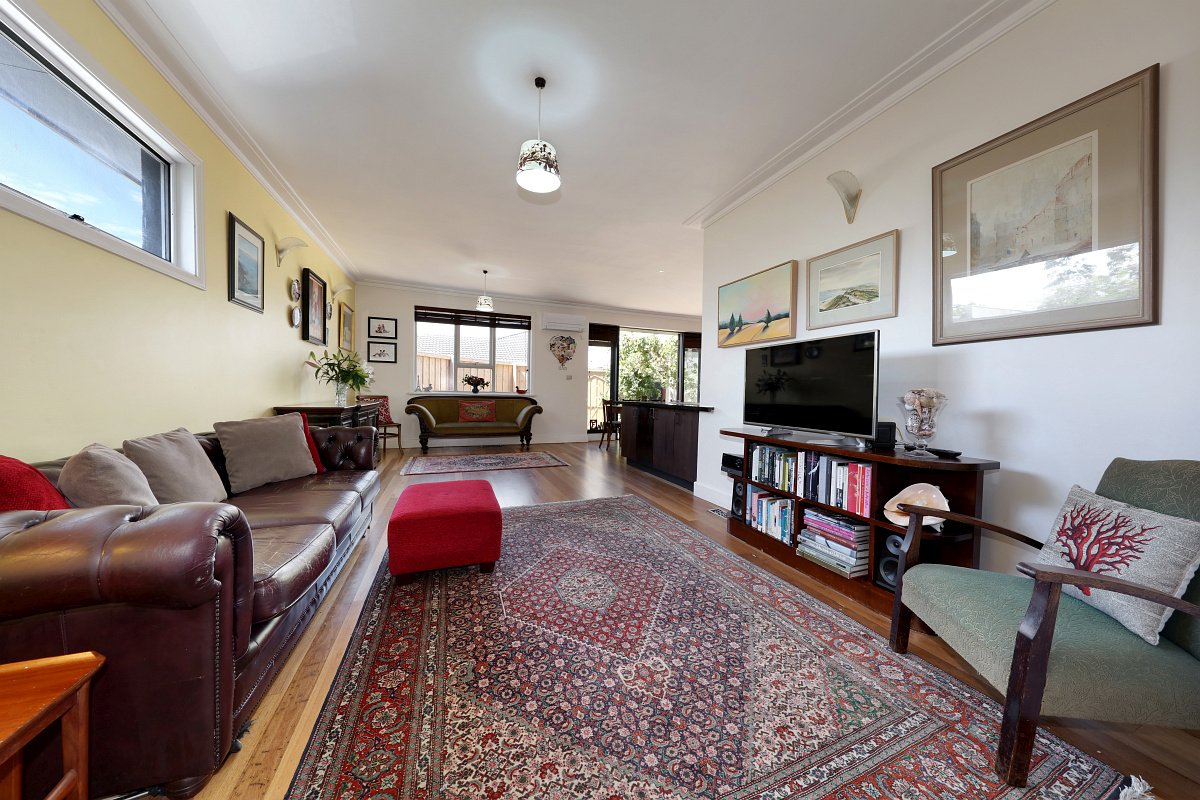 Gallery: 1/40 Railway Crescent