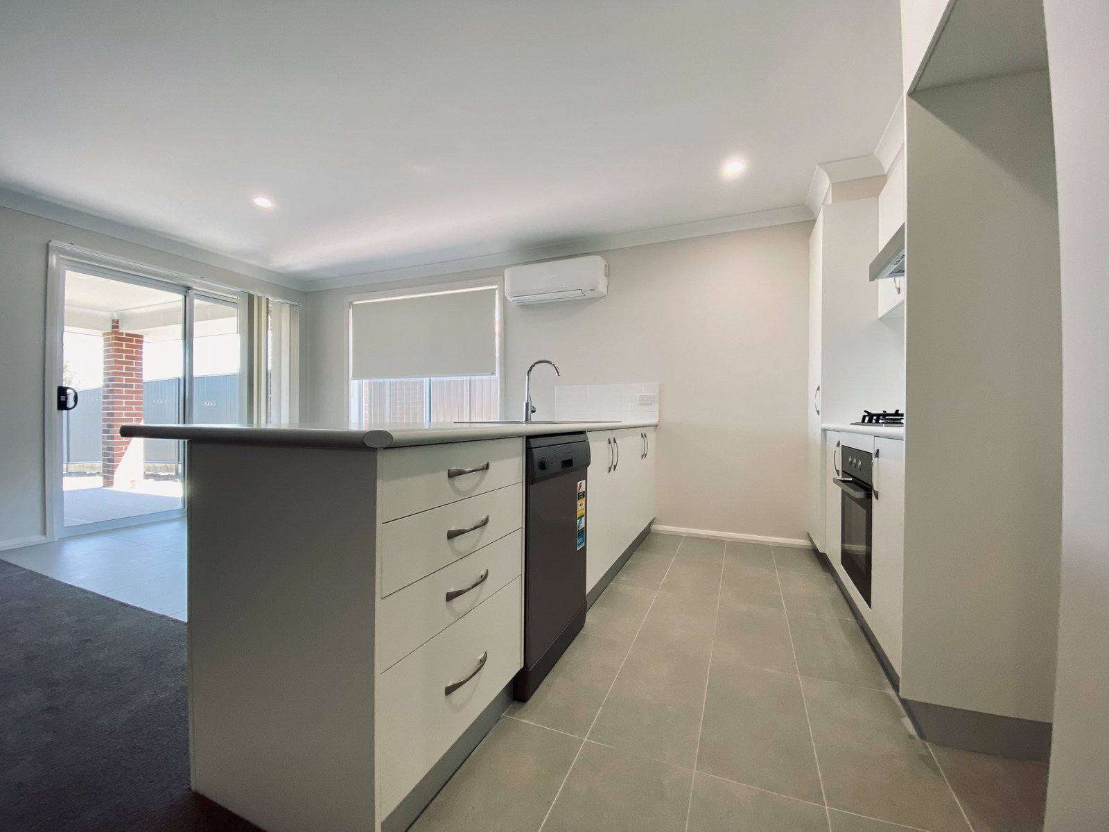 1/40 Reginald Drive TAMWORTH 2