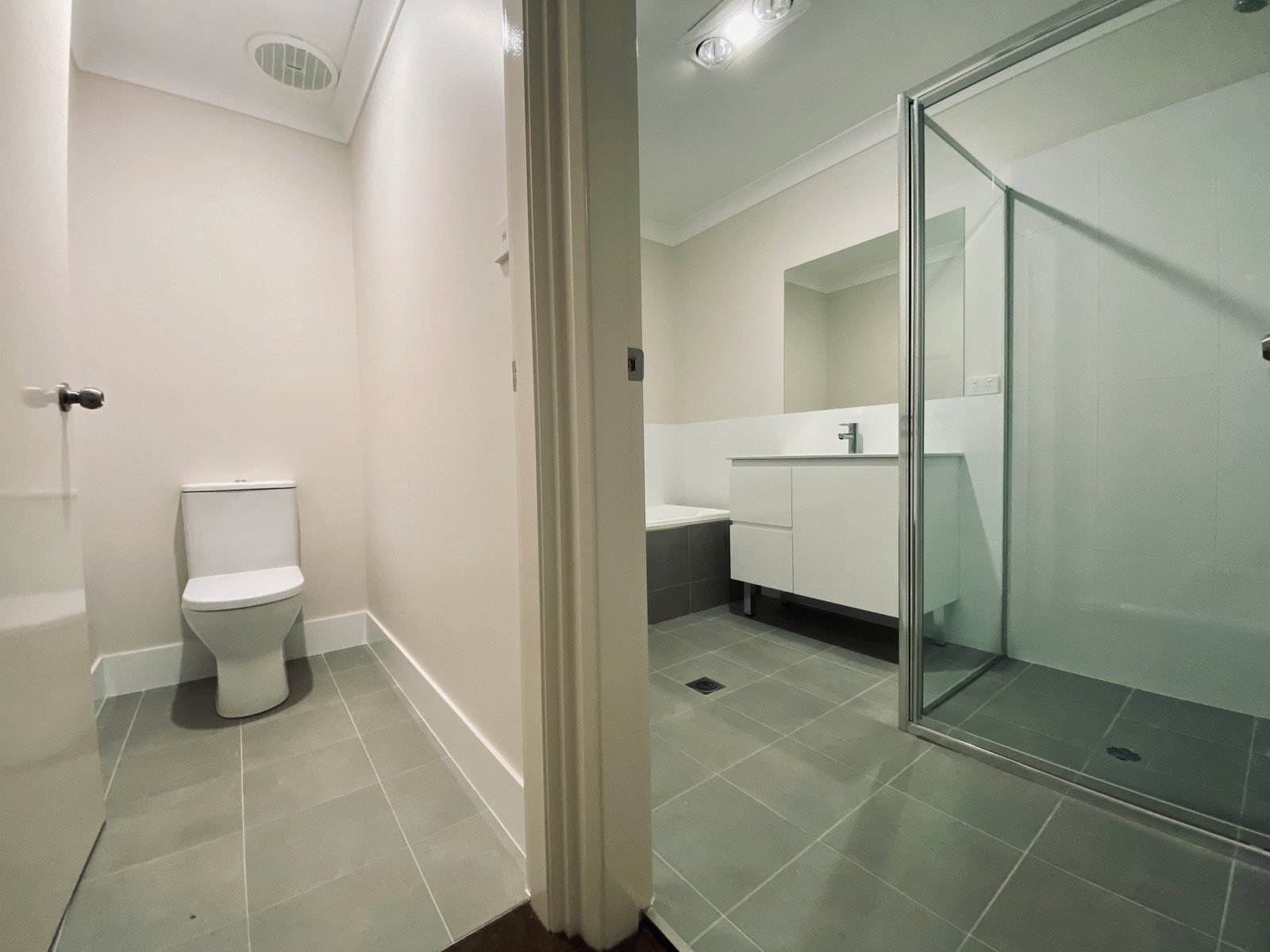 1/40 Reginald Drive TAMWORTH 6