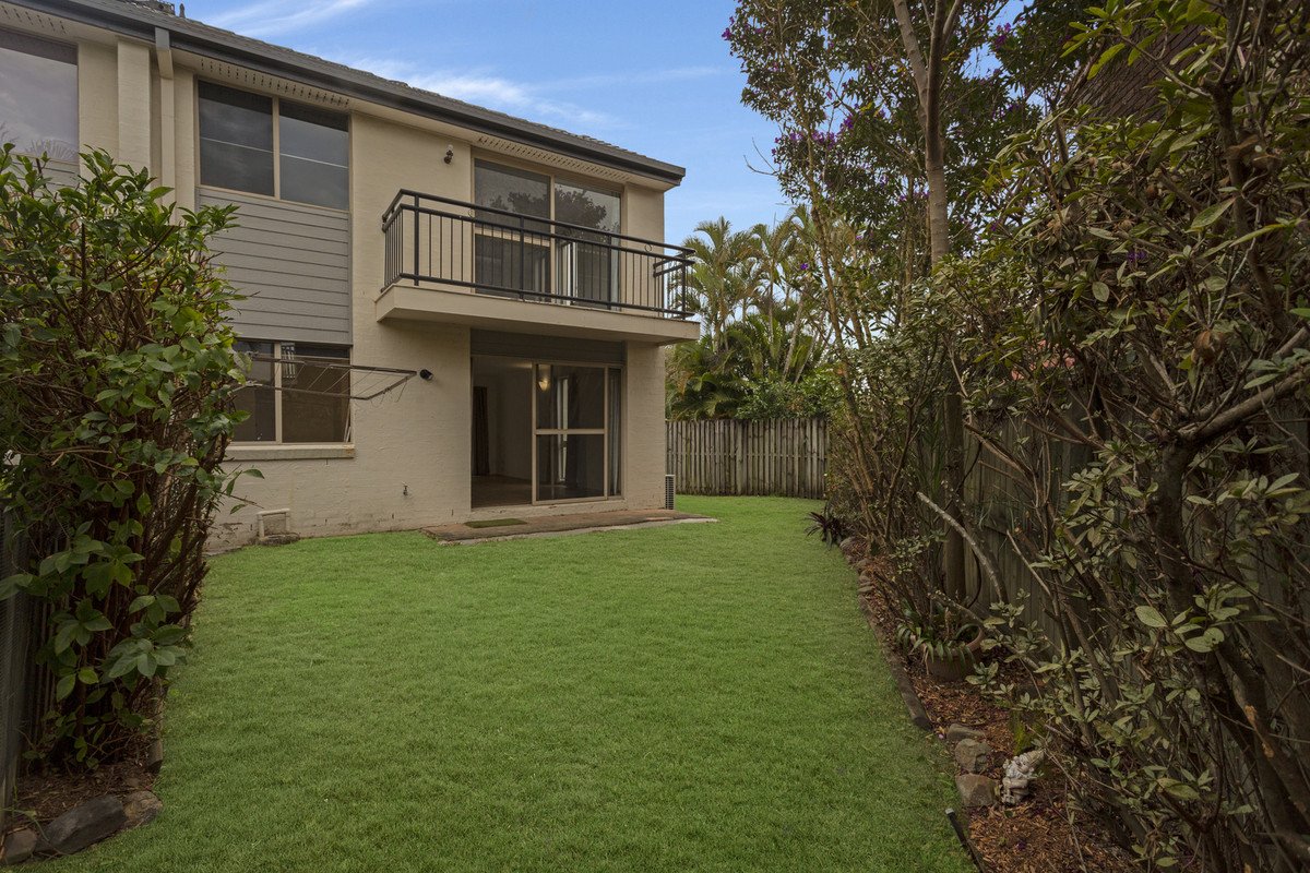 1/40 Sunbird Street BURLEIGH WATERS 5