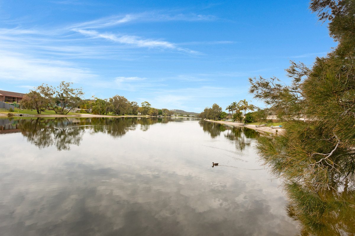 1/40 Sunbird Street BURLEIGH WATERS 15