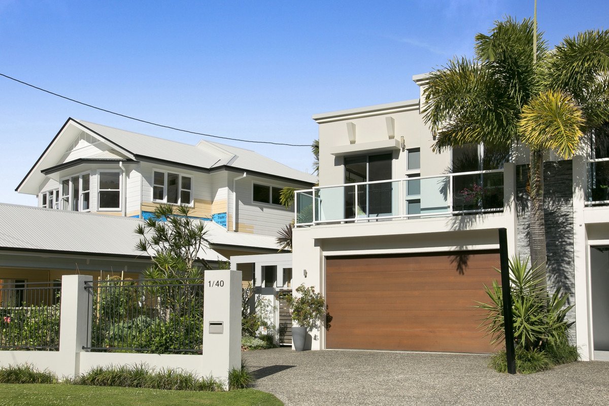 1/40 Tawarri Crescent Burleigh Heads 2