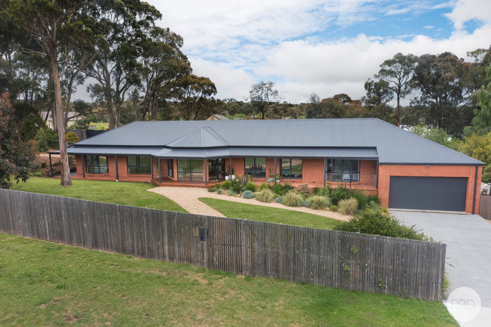 1/400 Fussell Street CANADIAN 2