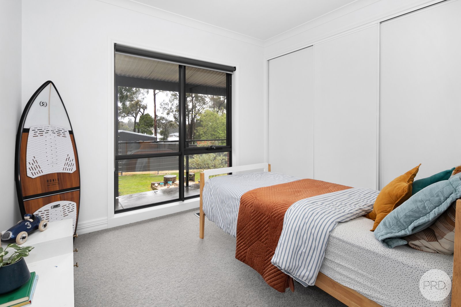 1/400 Fussell Street CANADIAN 14