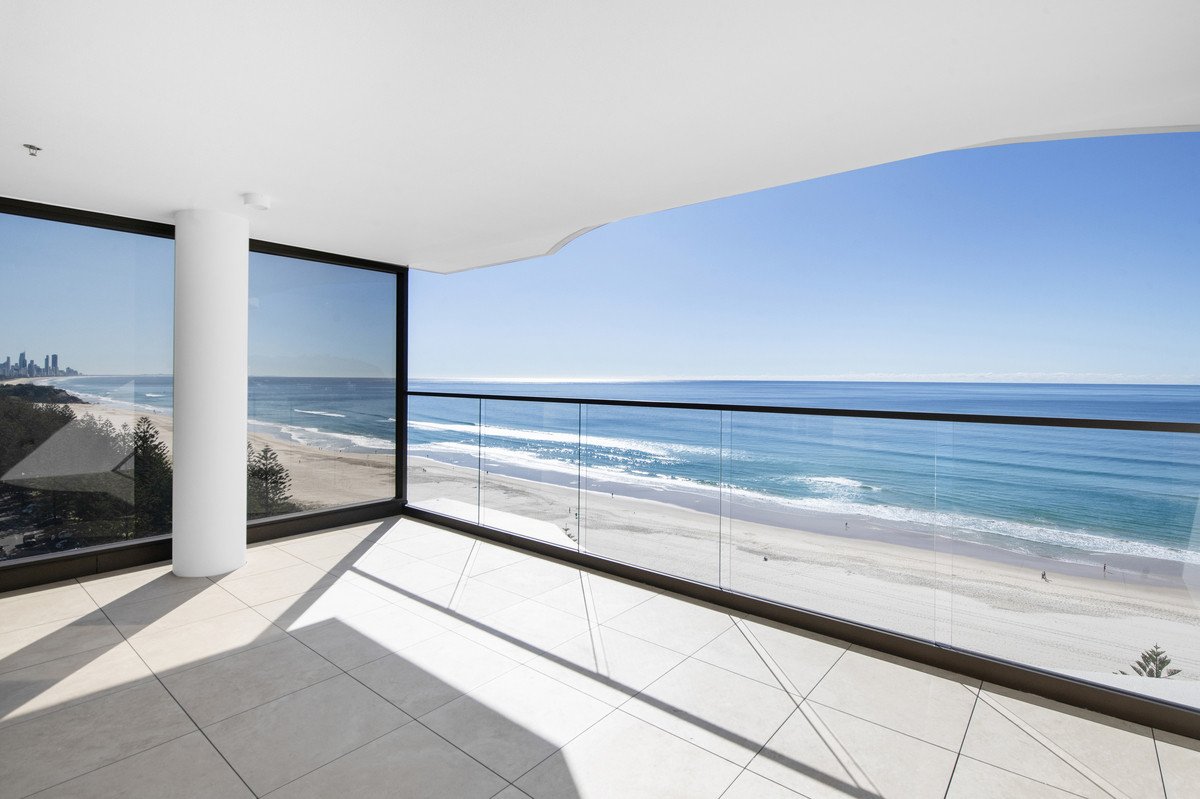 1402/112 The Esplanade Burleigh Heads 3