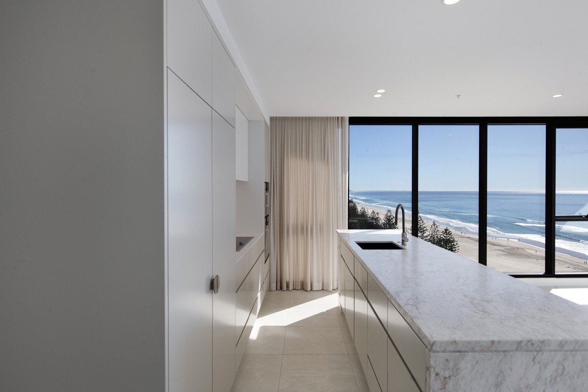 1402/112 The Esplanade Burleigh Heads 6