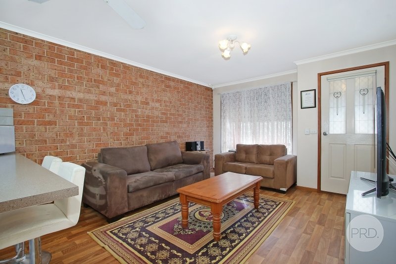 1/403 Griffith Road LAVINGTON 4