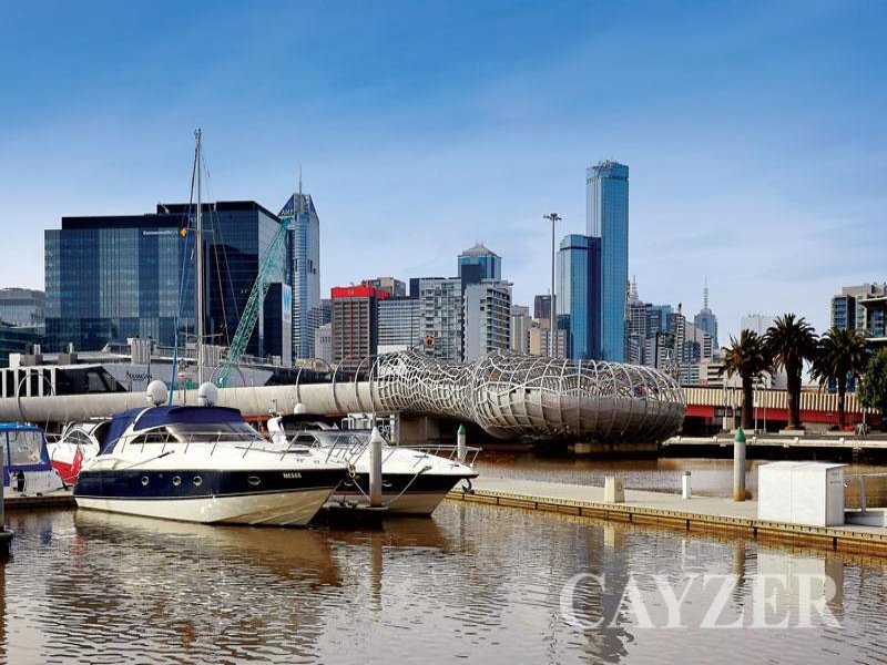 Gallery: 1403/50 Lorimer Street