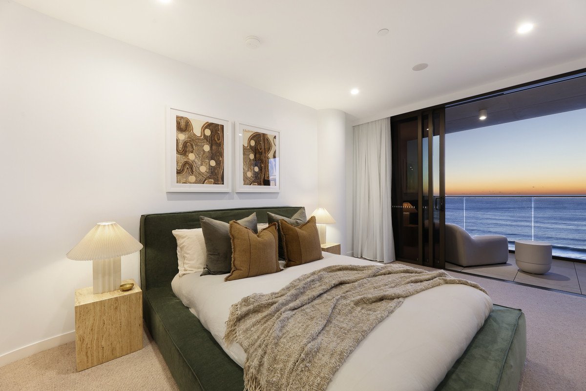 1403/58 The Esplanade Burleigh Heads 3