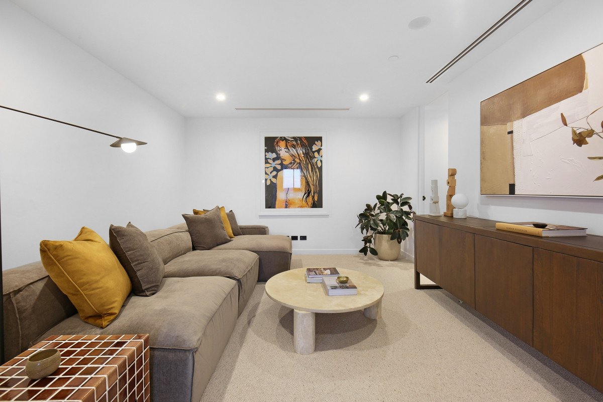 1403/58 The Esplanade Burleigh Heads 19