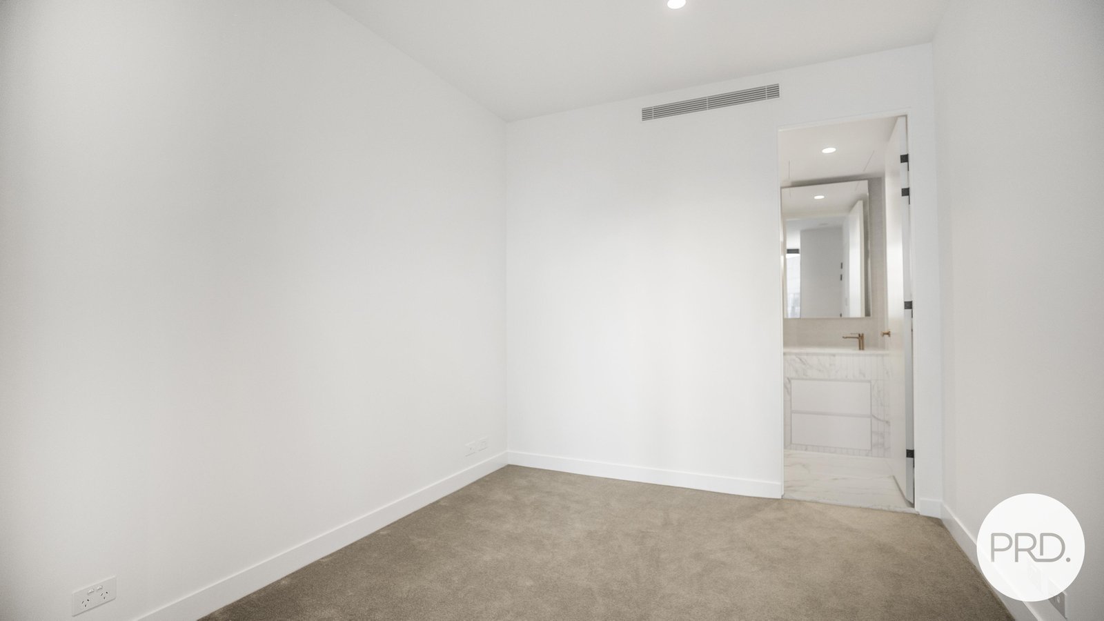 1404/63 La Trobe Street MELBOURNE 8