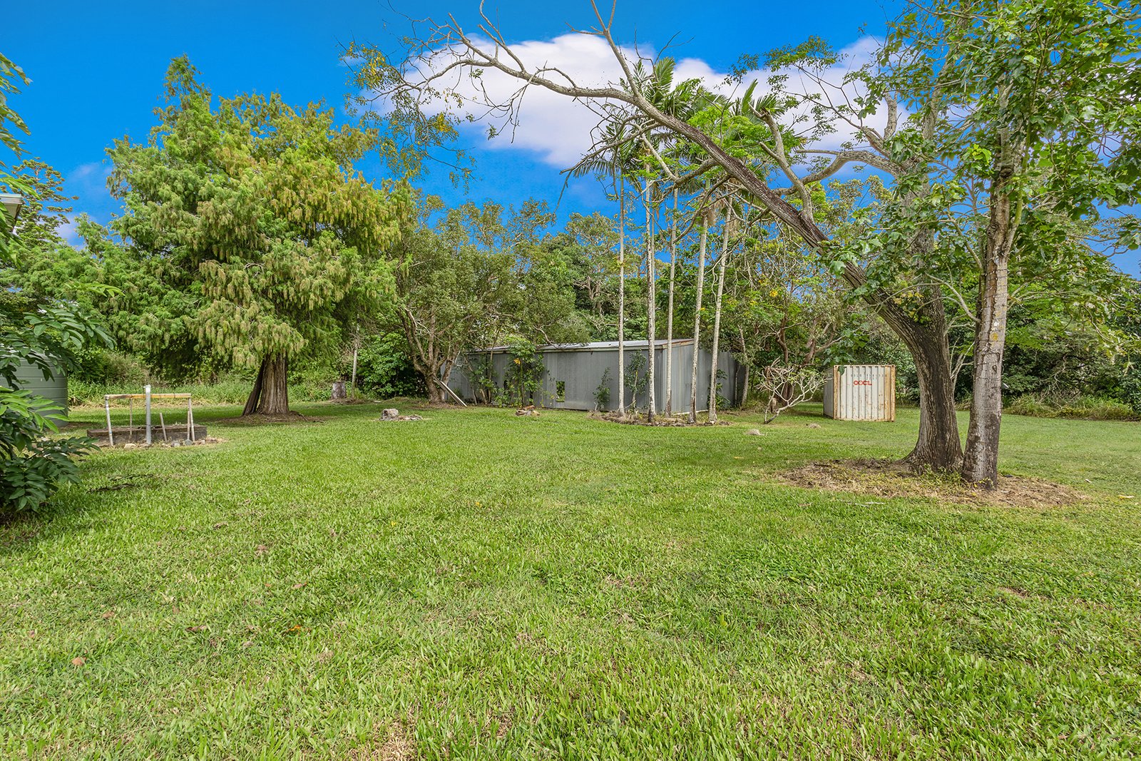 1405 Shute Harbour Road CANNON VALLEY 13