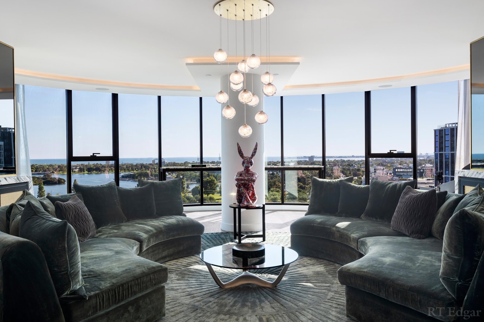 Real Estate and Property in 1405/8 Bowen Crescent, Melbourne, VIC