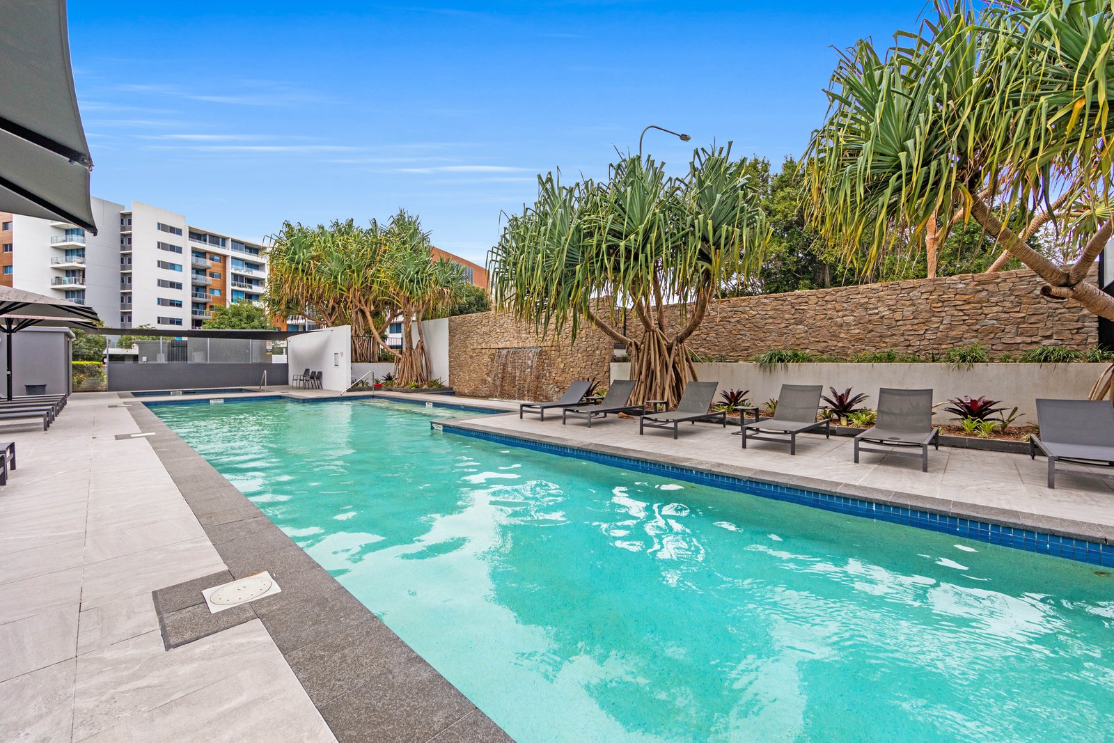 1406/397 Christine Avenue VARSITY LAKES 13