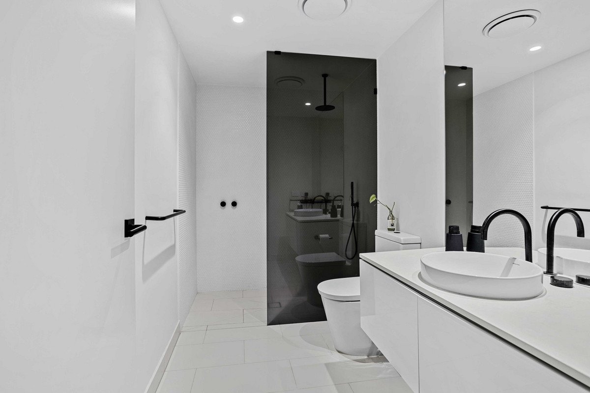 1407/1328 Gold Coast Highway Palm Beach 6