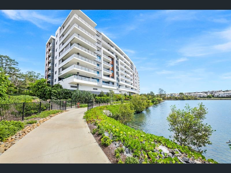 1409/397 Christine Avenue VARSITY LAKES 22