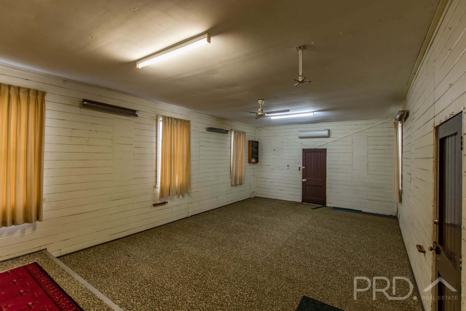 140A Simpson Street TUMUT 6
