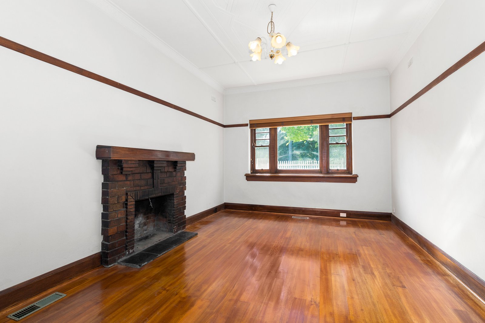 Gallery: 141 Carpenter Street