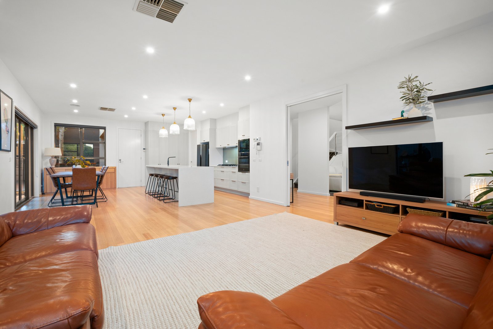 Gallery: 141 Charman Road