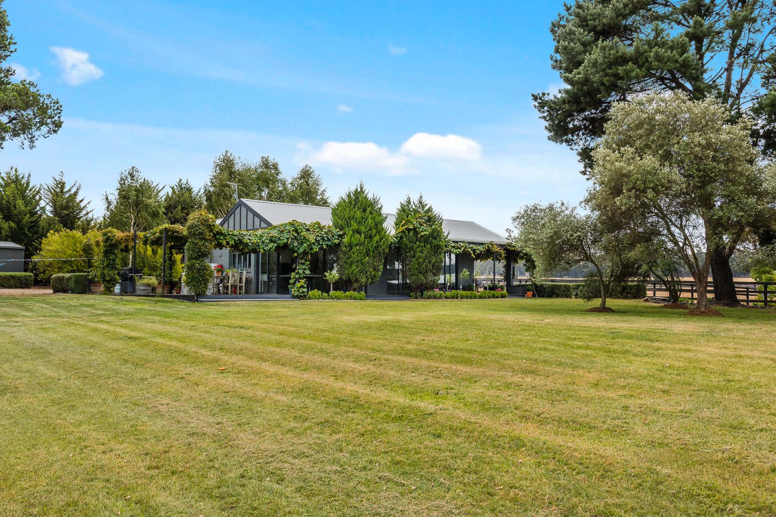 Real Estate and Property in 141 Fraser Road, Lancefield, VIC