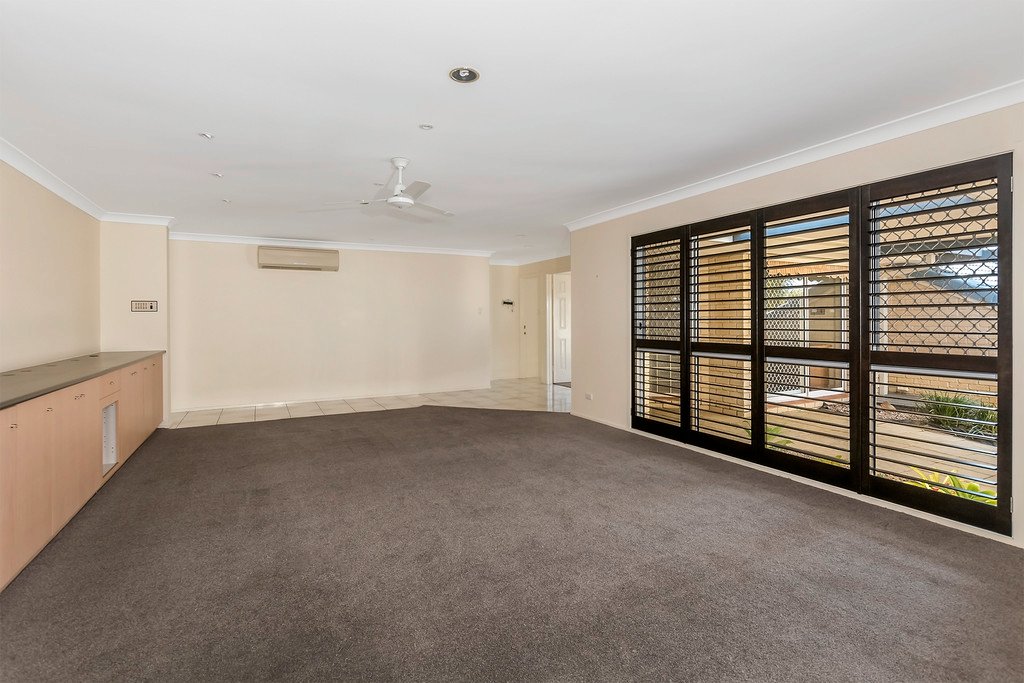 141 Glen Eagles Drive ROBINA 8