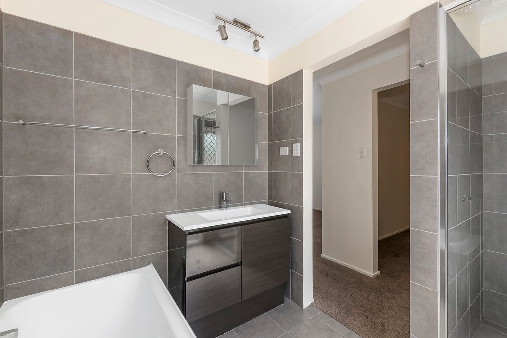 141 Glen Eagles Drive ROBINA 11