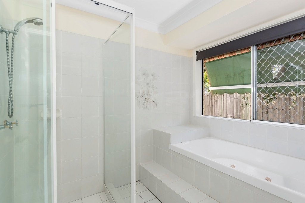 141 Glen Eagles Drive ROBINA 12