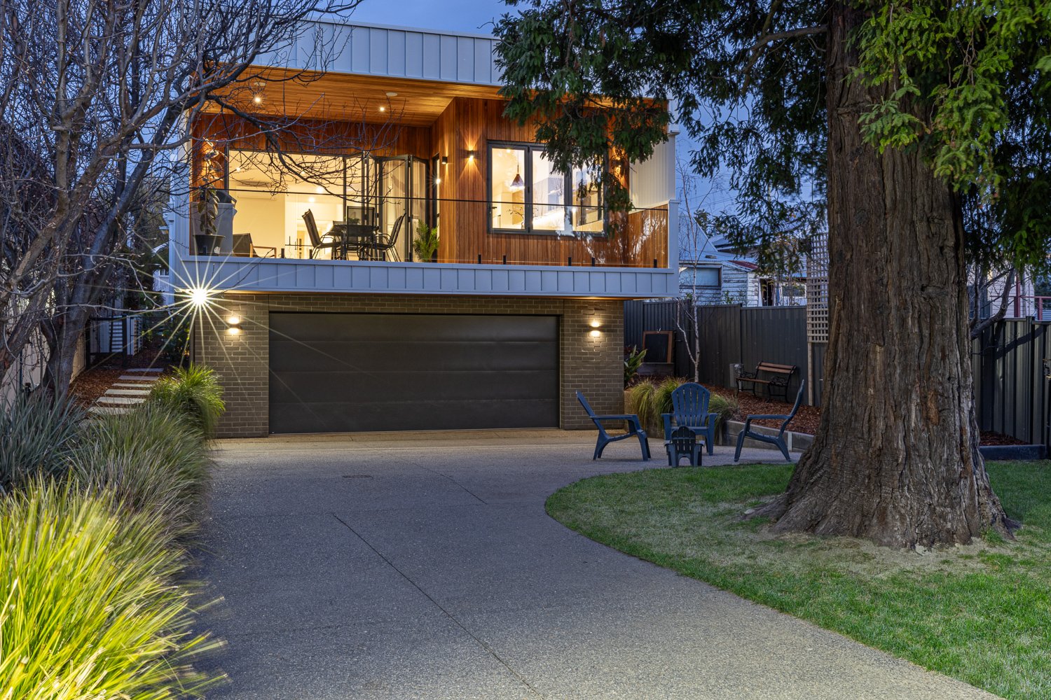 Gallery: 141 Humffray St North