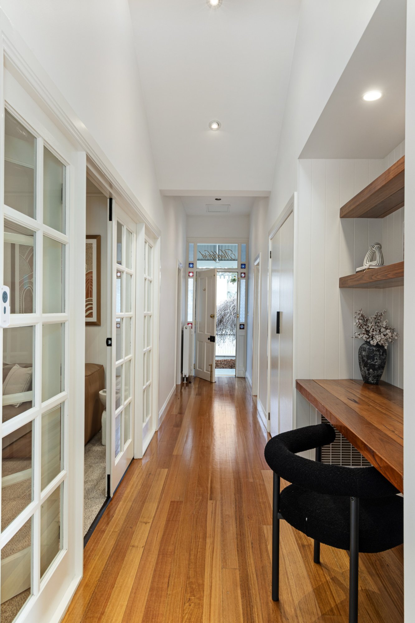 Gallery: 141 Humffray Street North