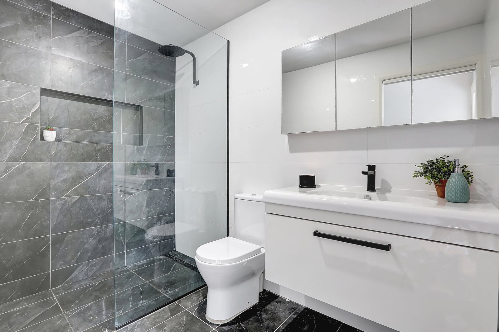 141 Laver Road DAPTO 7