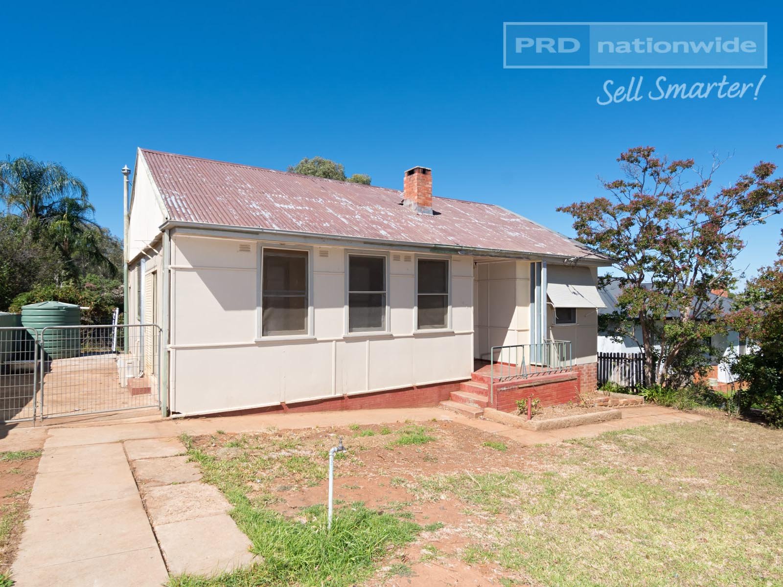 141 Macleay Street MOUNT AUSTIN 1