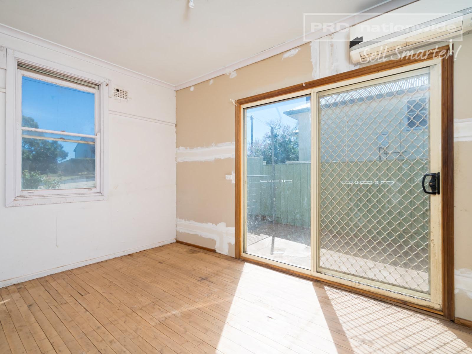 141 Macleay Street MOUNT AUSTIN 3