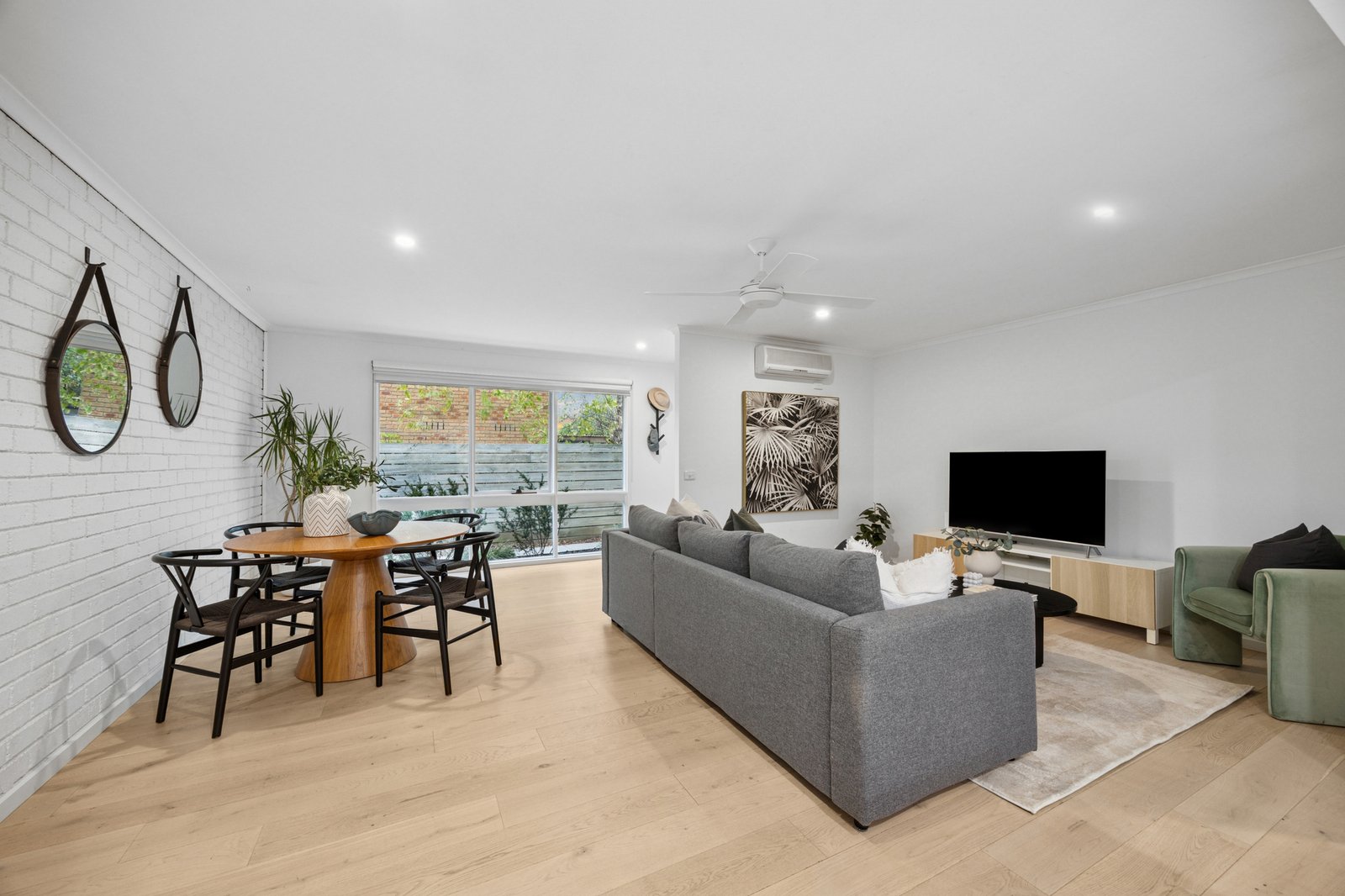 Gallery: 14/1 McIntosh Court