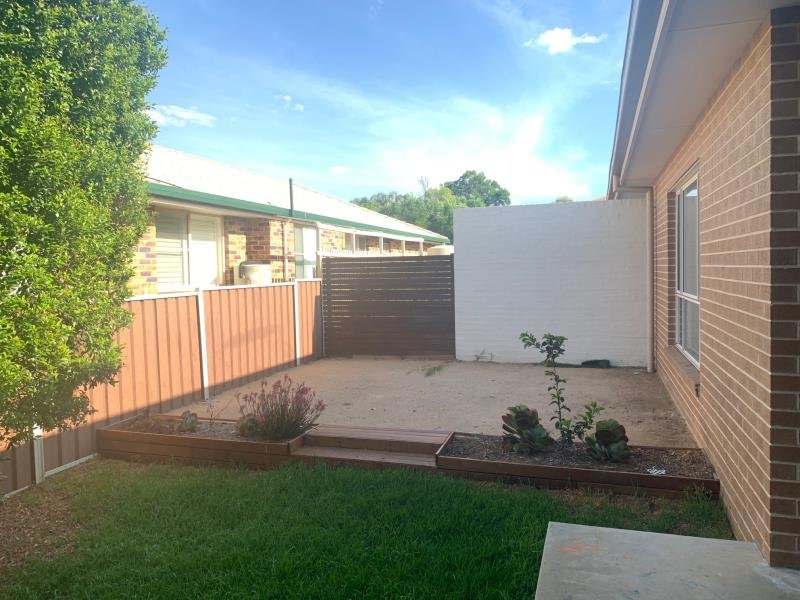 1/41 Morilla Street TAMWORTH 7