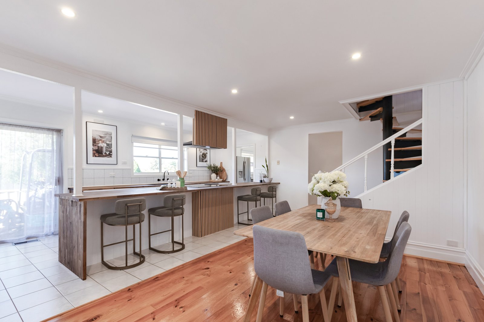 Gallery: 141 Queen Street