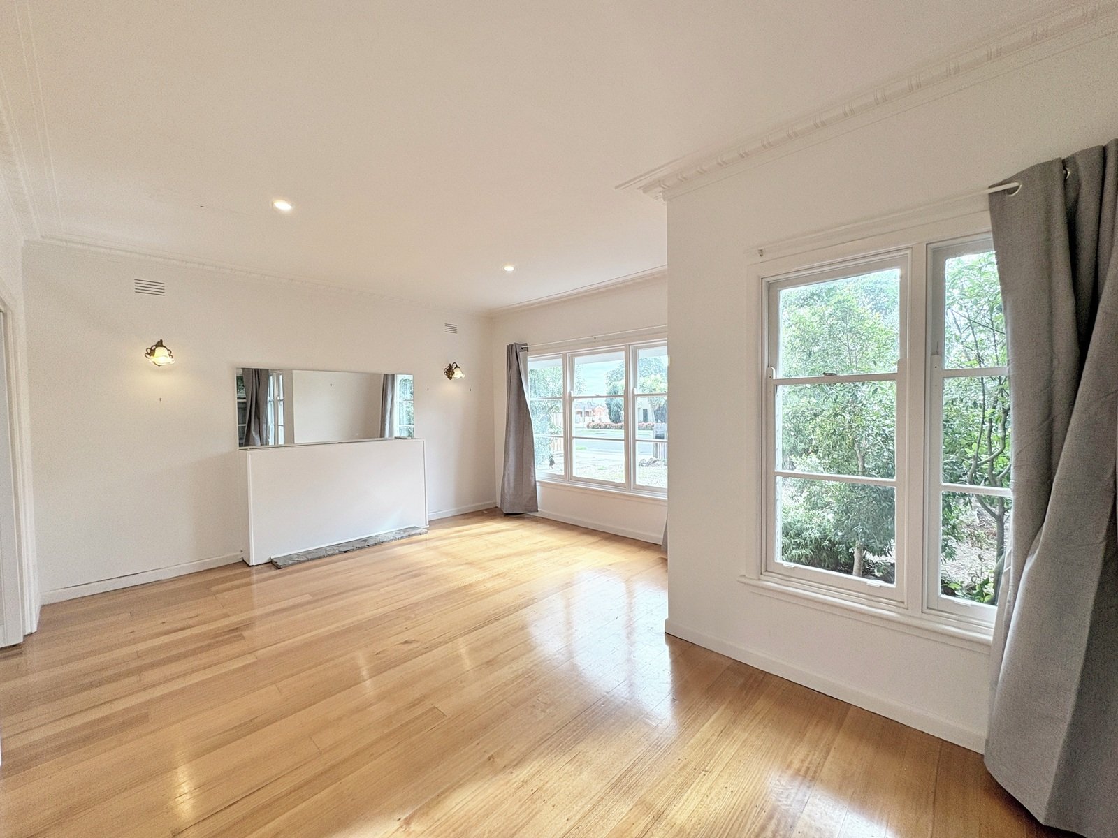 Gallery: 141 Roslyn Road