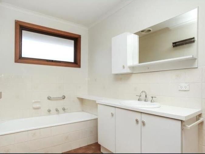 Gallery: 141 Somerville Road
