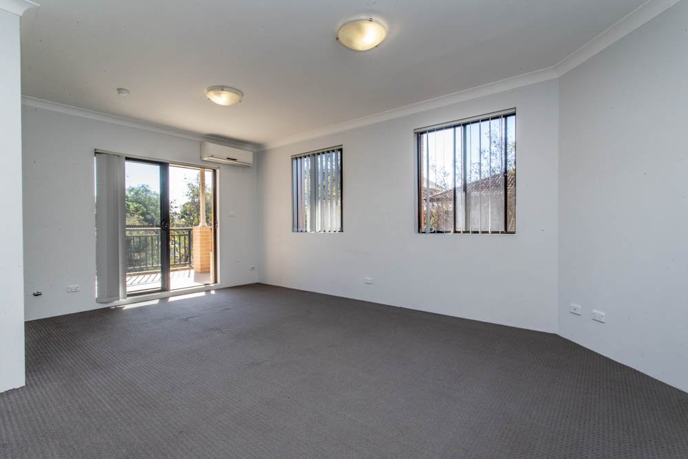 14/10-12 Regentville Road PENRITH 8