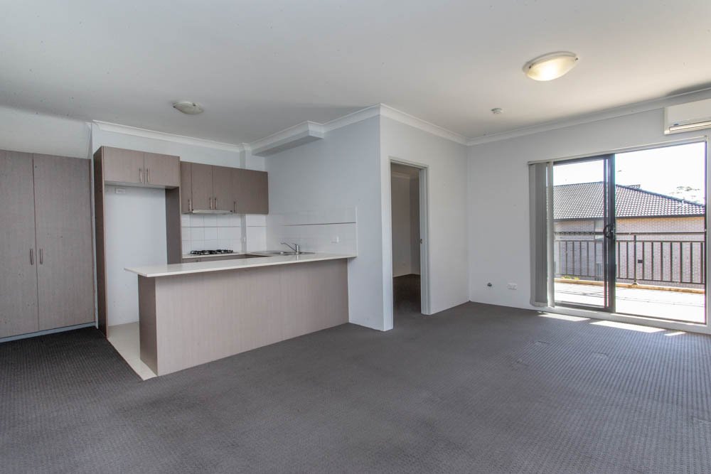 14/10-12 Regentville Road PENRITH 9