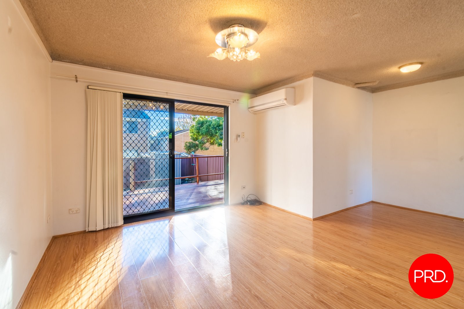 14/10 Atchison Road MACQUARIE FIELDS 2