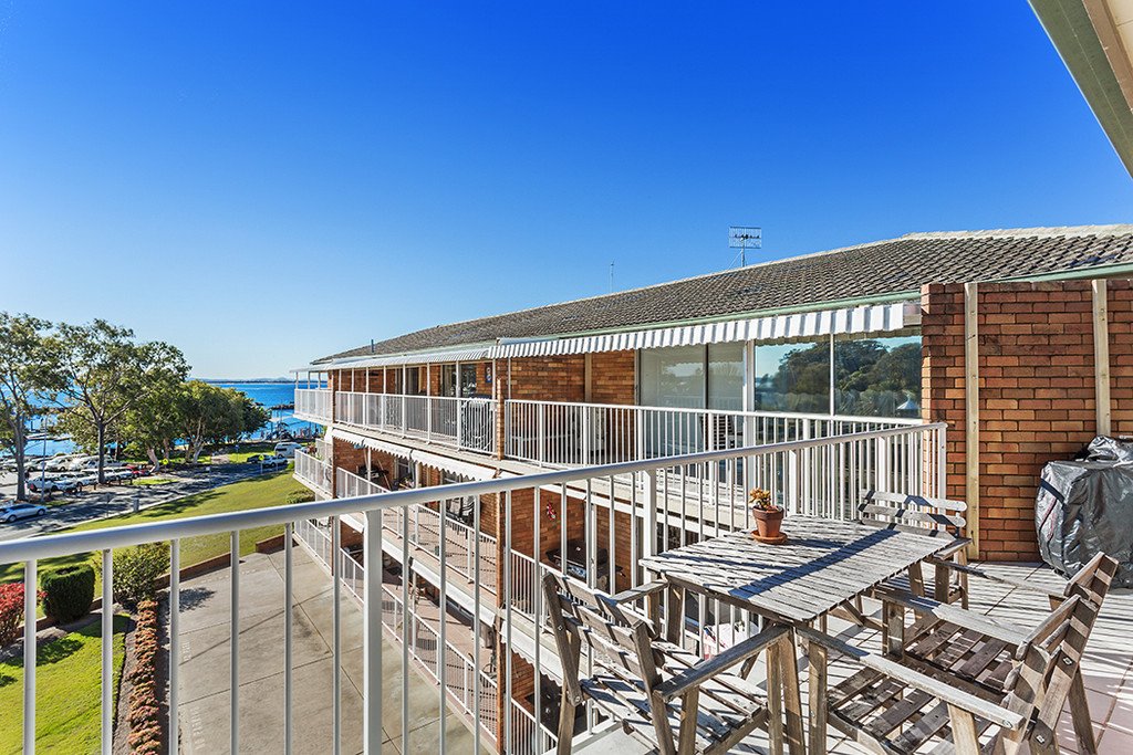14/104 Magnus Street NELSON BAY 13