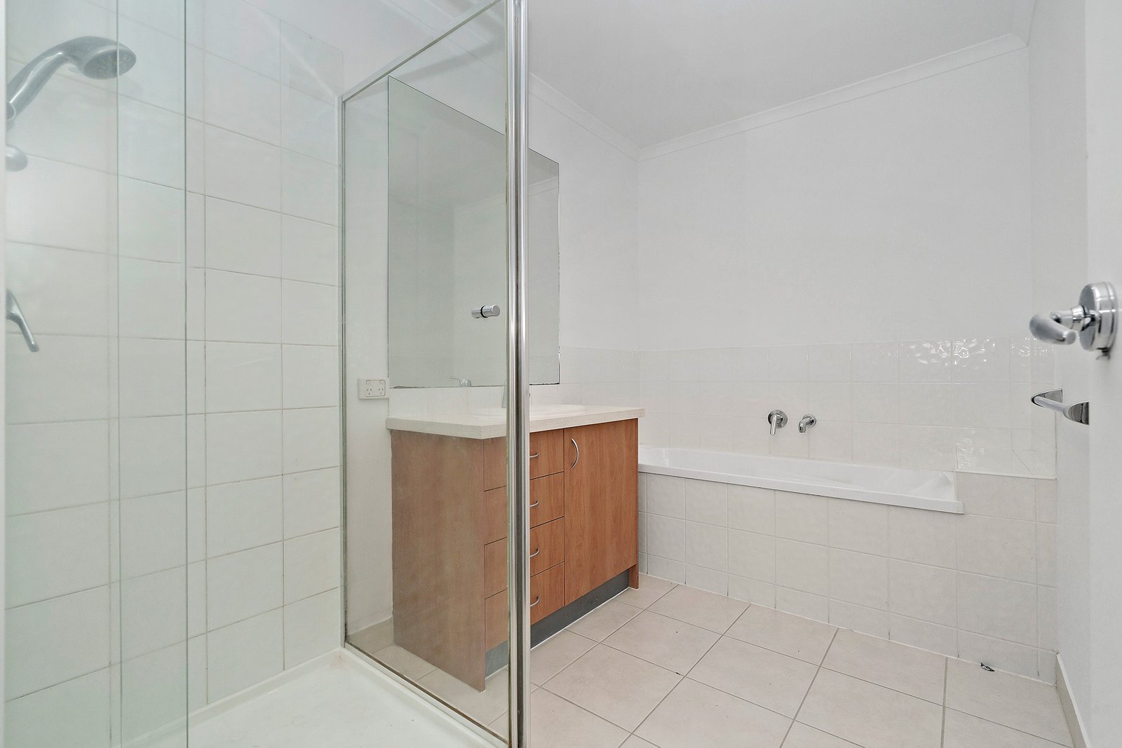 Real Estate and Property in 14/1084 Whitehorse Road, Box Hill, VIC