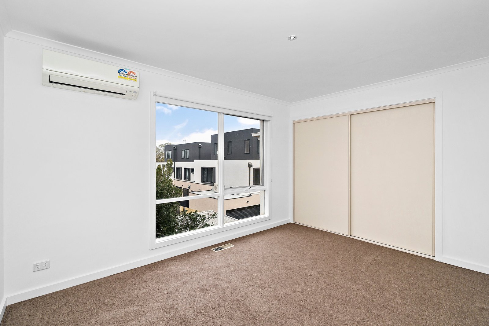 Real Estate and Property in 14/1084 Whitehorse Road, Box Hill, VIC