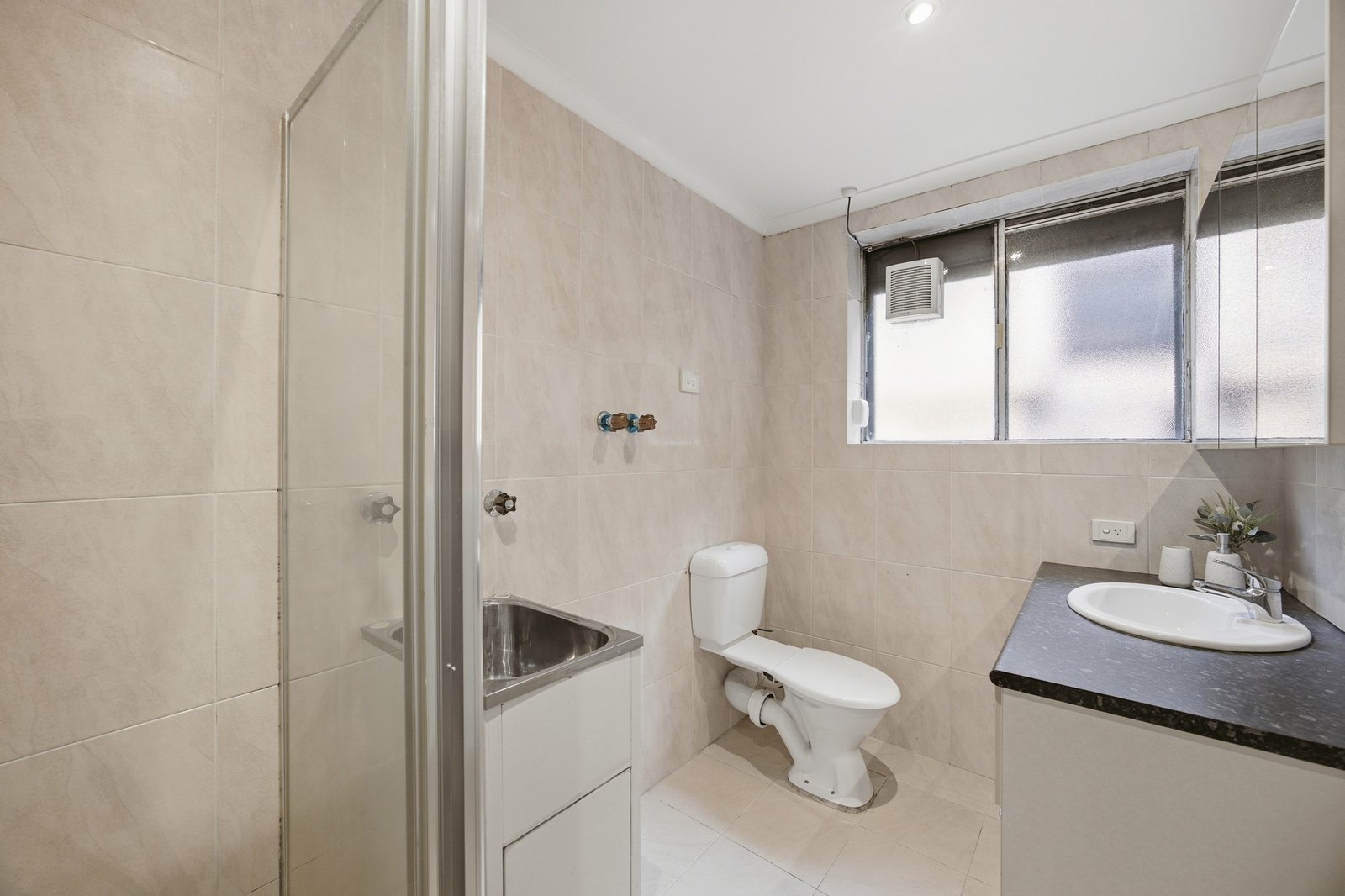 Gallery: 14/1255 Nepean Highway