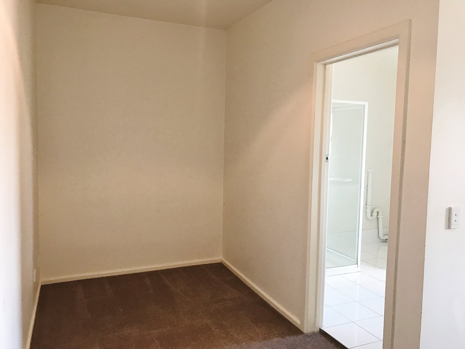 Gallery: 14/131 Glen Huntly Road